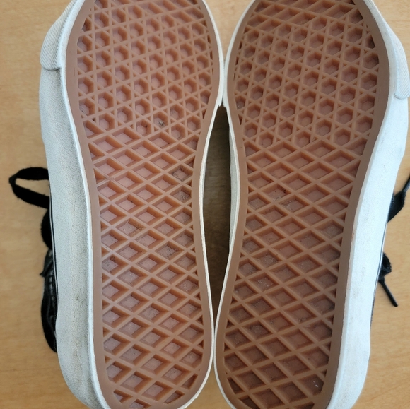 Hi-top Vans - Picture 3 of 7